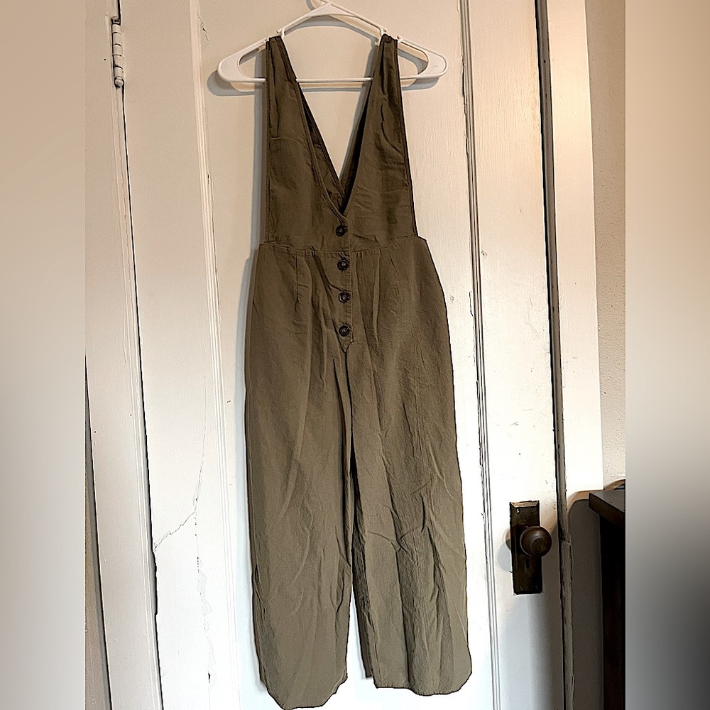 Adorable boho olive green crop pant jumpsuit/ jumper